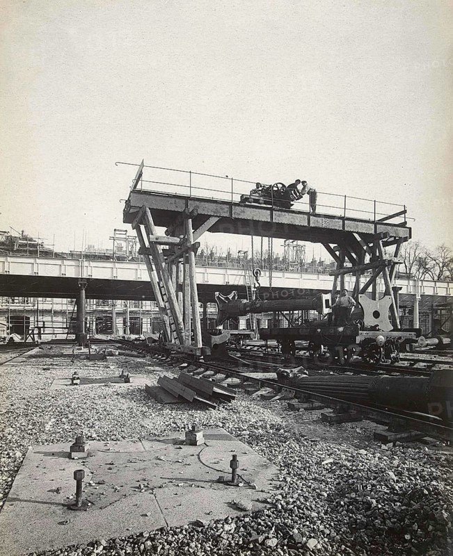 The Construction of the Metro in Paris
