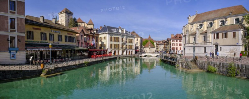 By the River Thiou