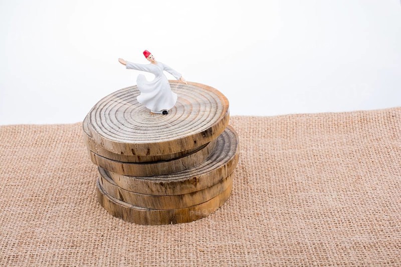 Sufi Dervish figurine model in small size in view