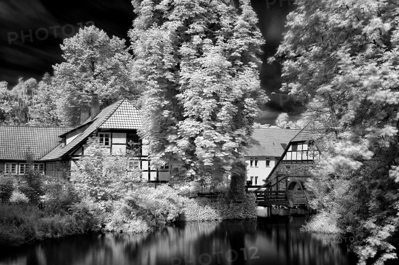 Chlossmuehle am Schloss Brake Lemgo Infrared sw Germany