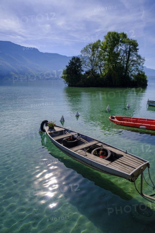 Boat hire at Lac d'Annecy