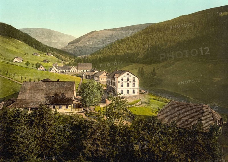 Petzer at the foot of the Schneekoppe in the Krkonose Mountains