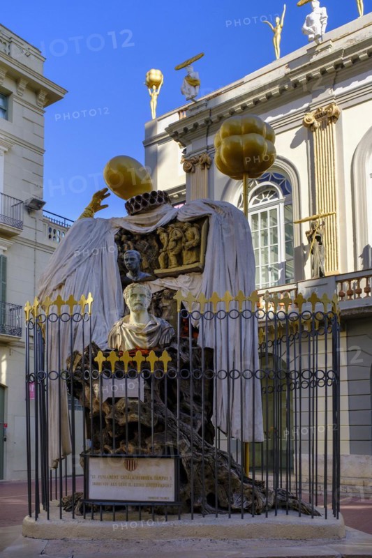 Works of art in front of the theatre