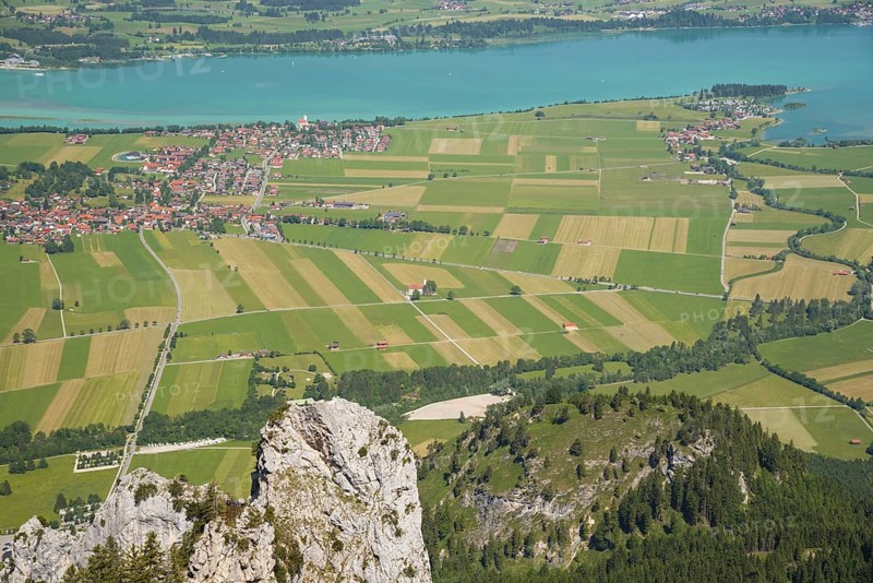 Panorama from the Tegelberg over the yellow wall
