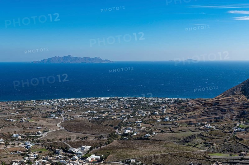 Overlook over the coastline from Pyrgos