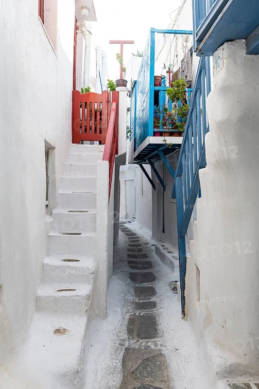 The white washed old town of Horta