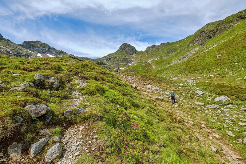 Hiker on the trail to the upper Landawirsee