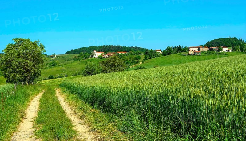 La Chapelle sur Usson village