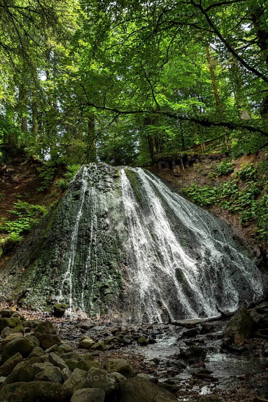 Rossignolet waterfall near Le Mont Dore