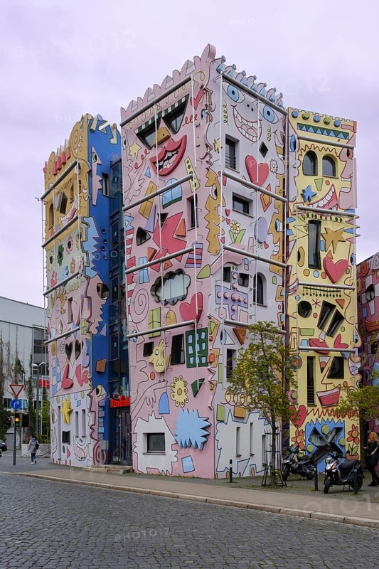 Happy Rizzi House