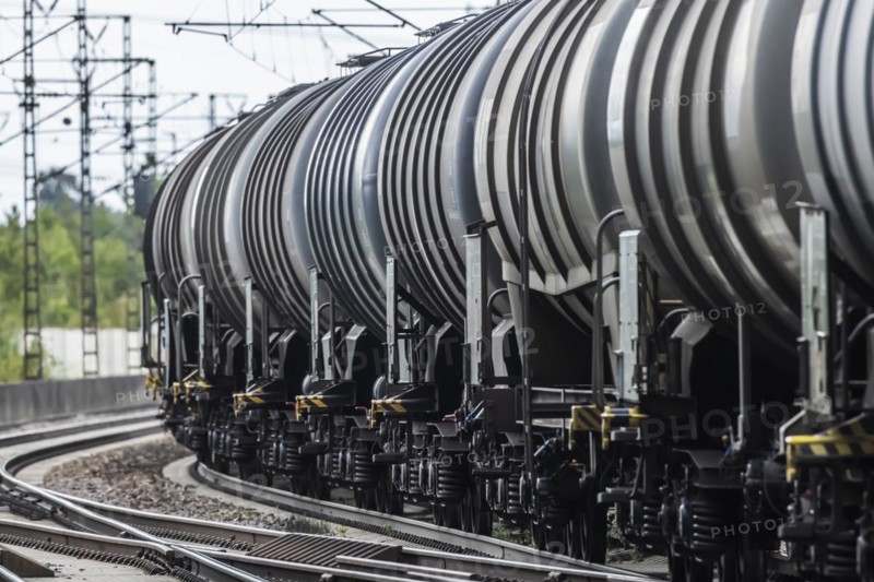 Goods train with tank wagon