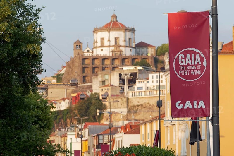 Flag advertising Gaia and port wine on the Cais de Gaia waterfront