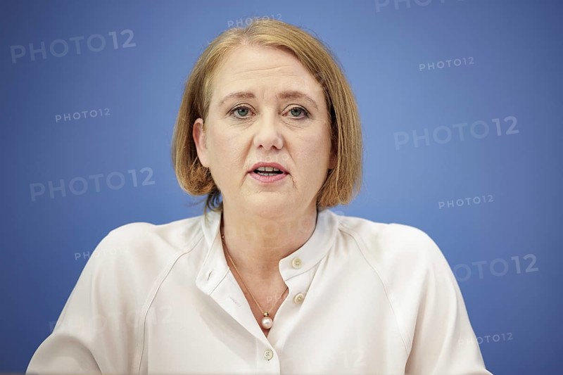 Lisa Paus