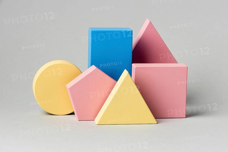 Front view minimalistic geometrical figures