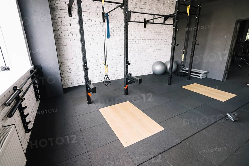Crossfit rack gym