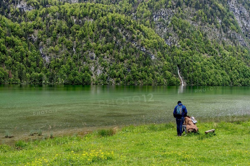 Hikers at Koenigssee near Saleh Station