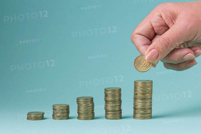 Pile coins forming graph