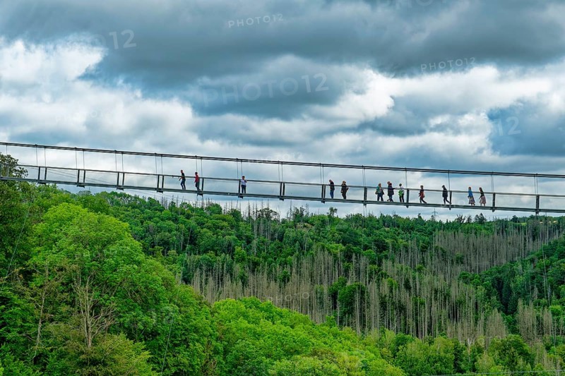 483-metre-long Titan RT suspension rope bridge over the Rappbode dam