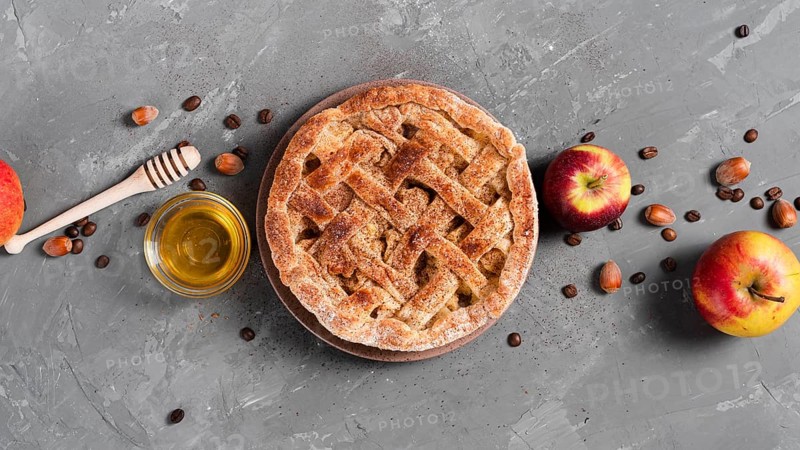 Top view pie with honey apples
