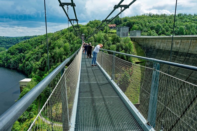 483-metre-long Titan RT suspension rope bridge over the Rappbode dam