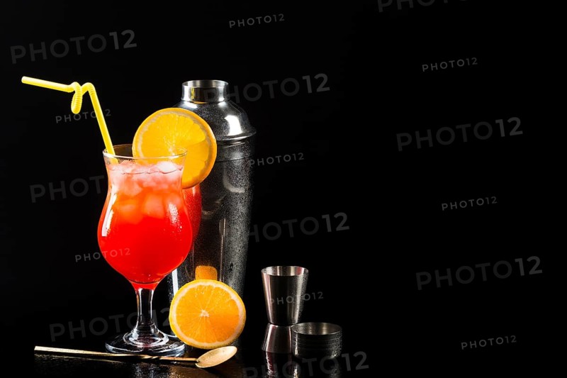 Glass cocktail shaker