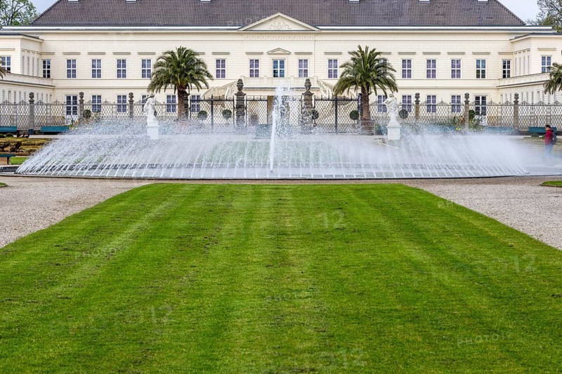 Bell Fountain and Herrenhausen Palace