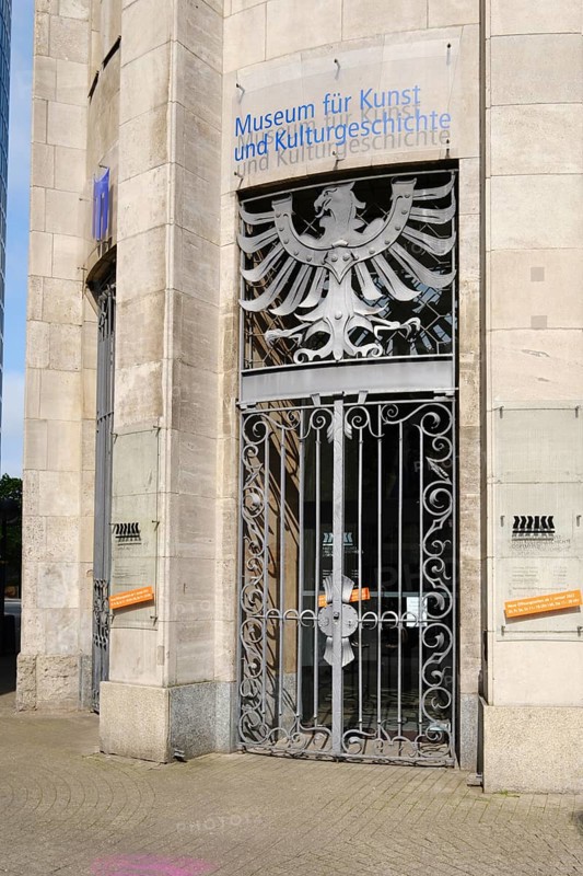 Entrance to the Museum of Art and Cultural History