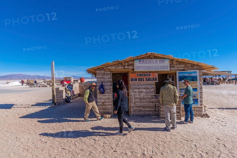 800 sq km salt desert Salinas Grandes