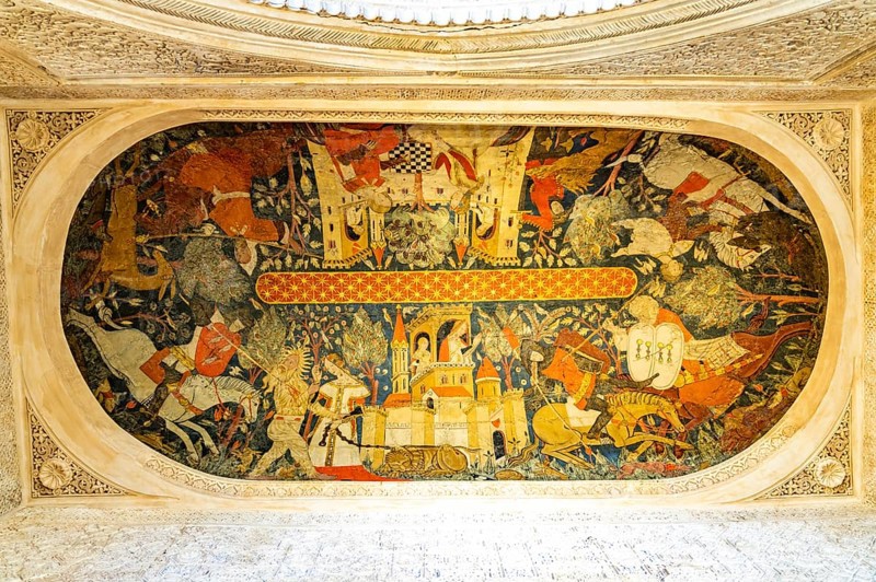 Ceiling painting in the King's Hall Sala de los Reyes