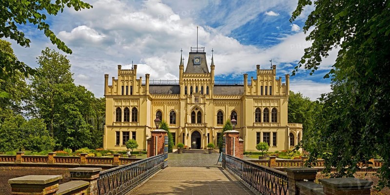 Evenburg moated castle
