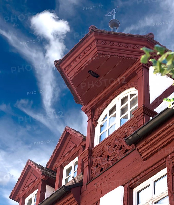 Historic roof lift bay