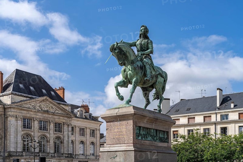 Equestrian statue of Joan of Arc in Place du Martroi
