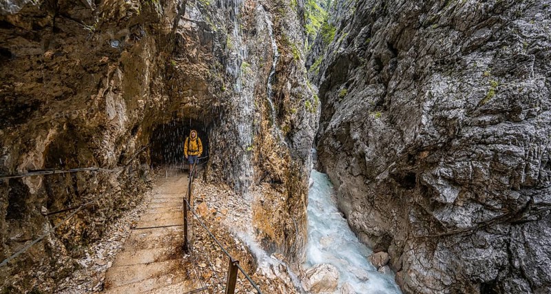 Climbers on their way through the Hoellentalklamm