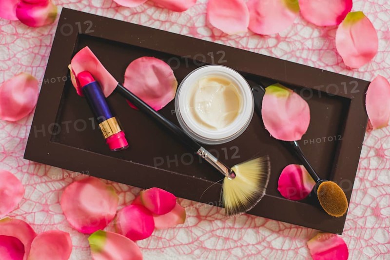 Cosmetics wooden board