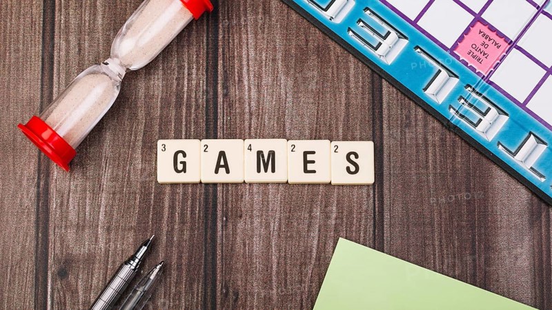 Collection cubes with games title