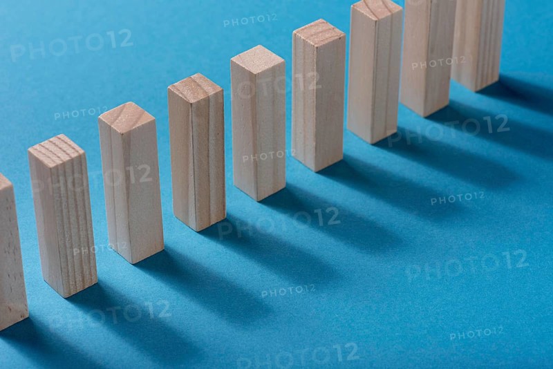 High angle domino pieces