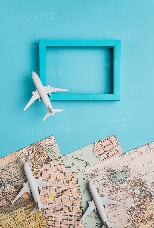 Picture frame model airplanes