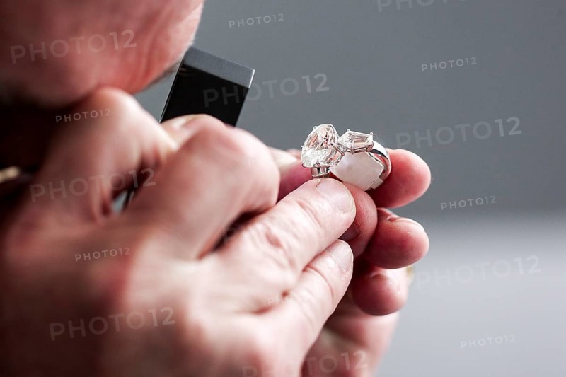 Checking a ring with a gemstone for authenticity