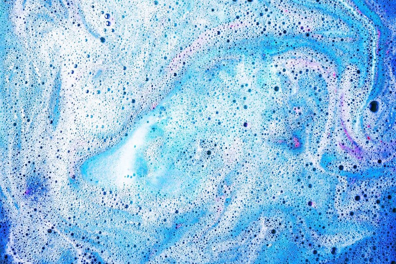 Blue white dissolve bath bomb water