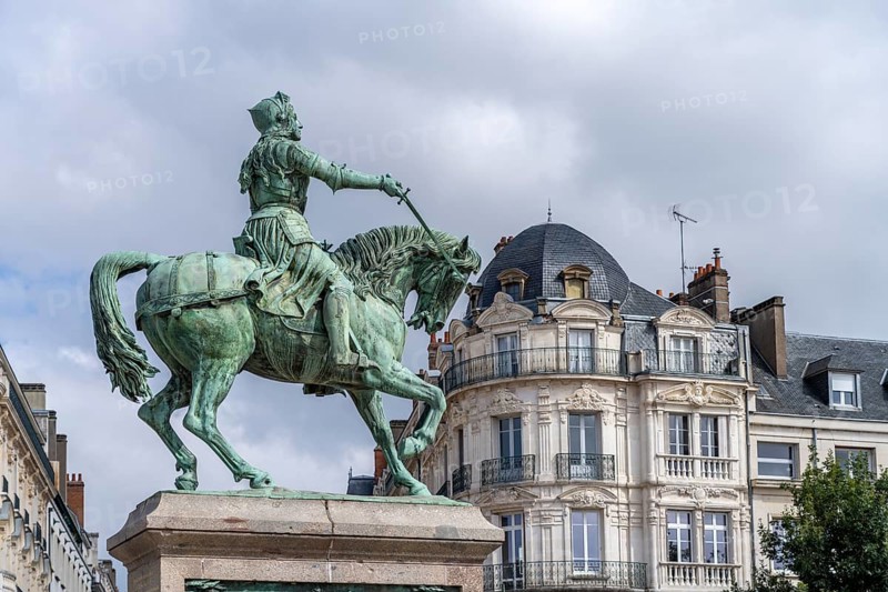 Equestrian statue of Joan of Arc in Place du Martroi
