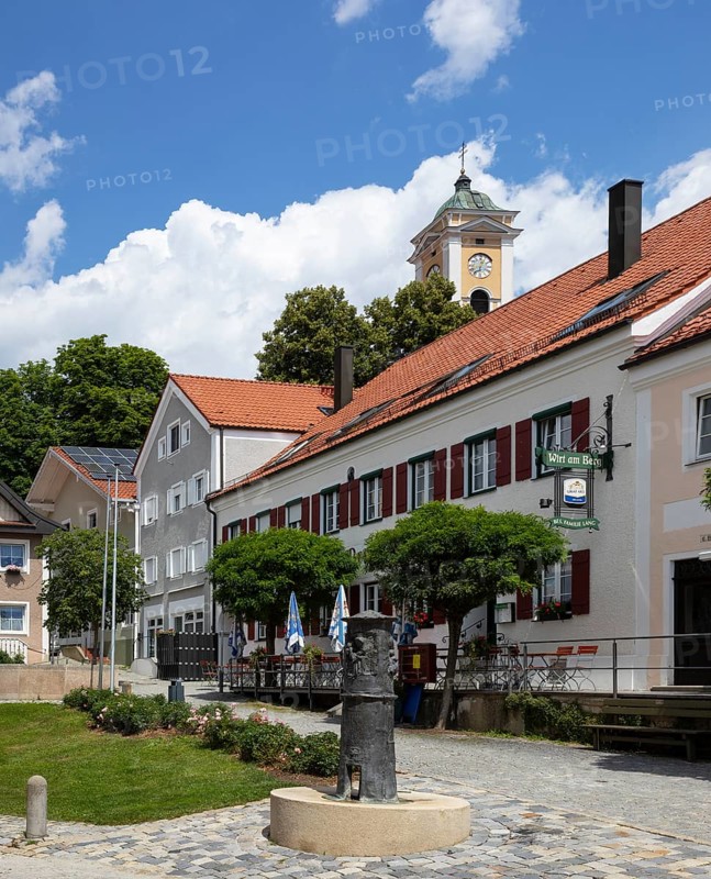 Marienbrunnen at the market square