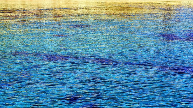 Crystal clear turquoise water in the sea