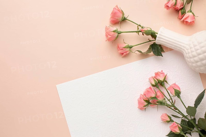 Copy space roses vase