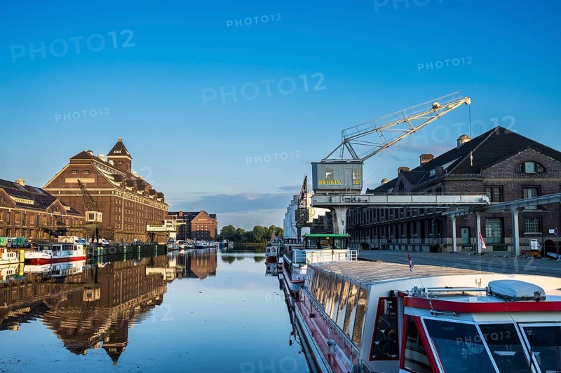 Historic buildings and facilities in Westhafen