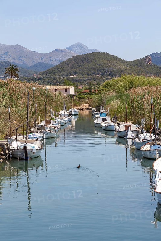 Boats anchored on the Torrent des Saluet