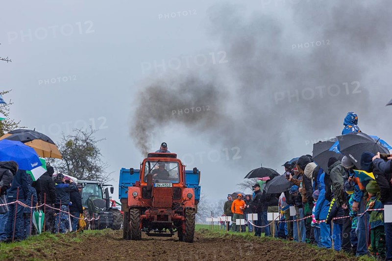 Tractor Pulling