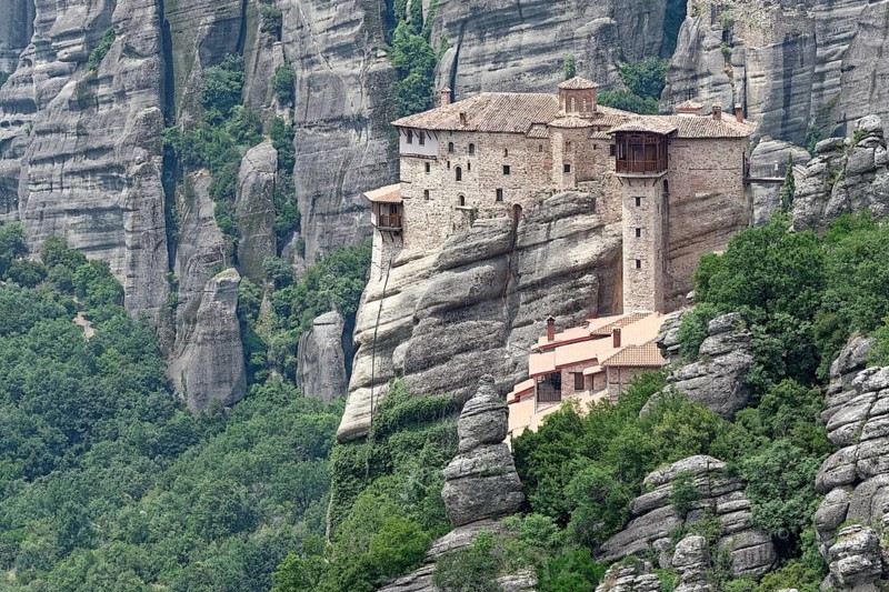 The monastery of Roussanou. The Greek Orthodox Meteora monasteries are built on sandstone cliffs above the Pinios valley. They are a UNESCO World Heritage Site. Kalambaka