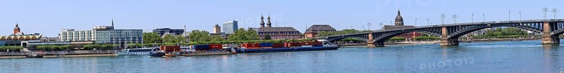 Panoramic photo of the Rhine with Mainz and Theodor Heuss Bridge