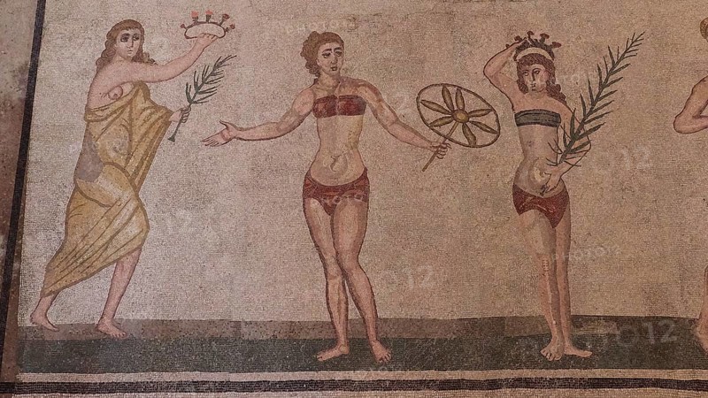 Bikini girls