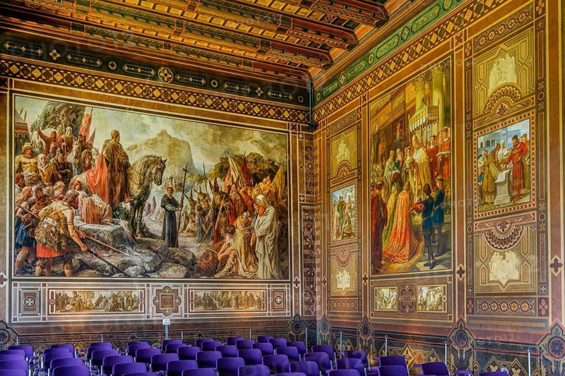 Historic murals in the Summer Hall in the Imperial Palace